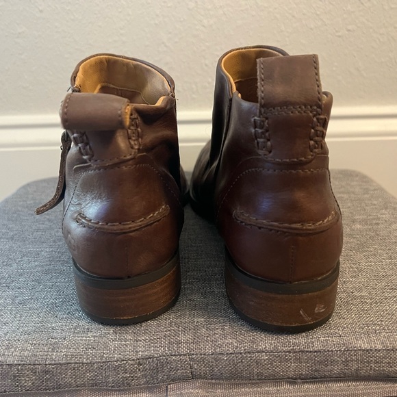 UGG Aureo Brown Leather Ankle Boot Lug Sole Bootie Zipper Size 7.5 - Picture 9 of 13
